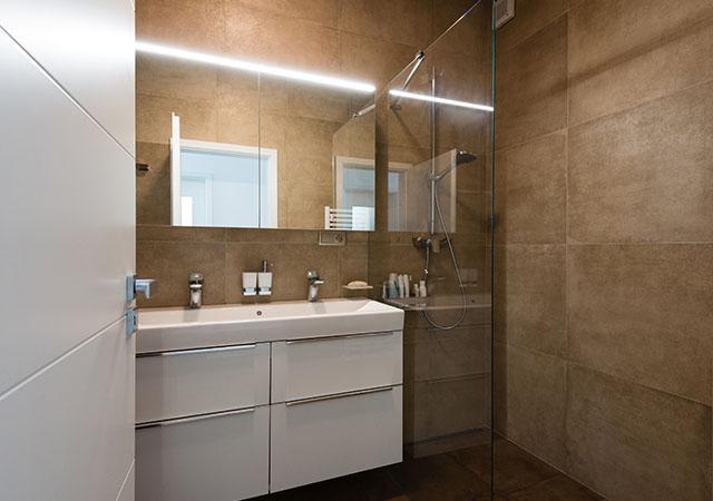 Pourquoi opter pour une salle de bains clé en main à Lons-le-Saunier, Courlans et Champagnole ?